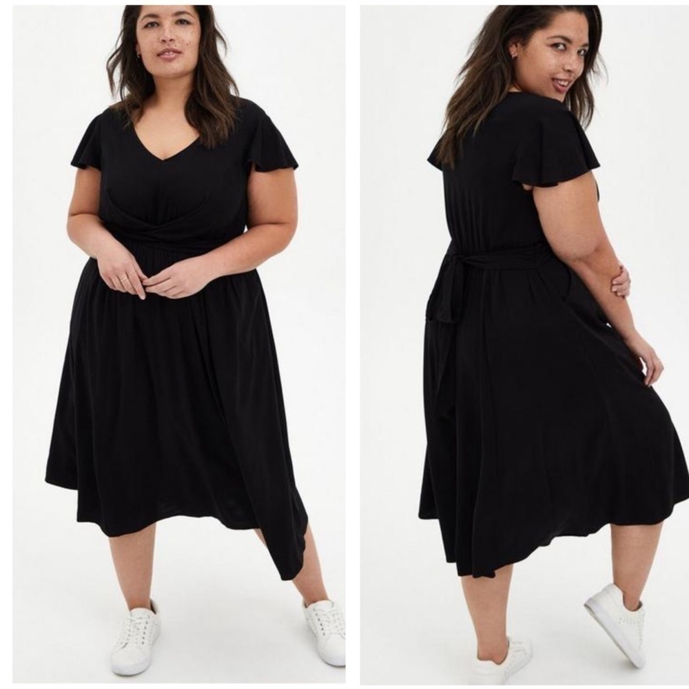 Torrid Black Challis Button Twist Front
Midi Dress, New with Tags